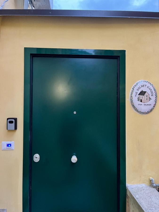 The Secret Garden Apartment Salerno Exterior photo