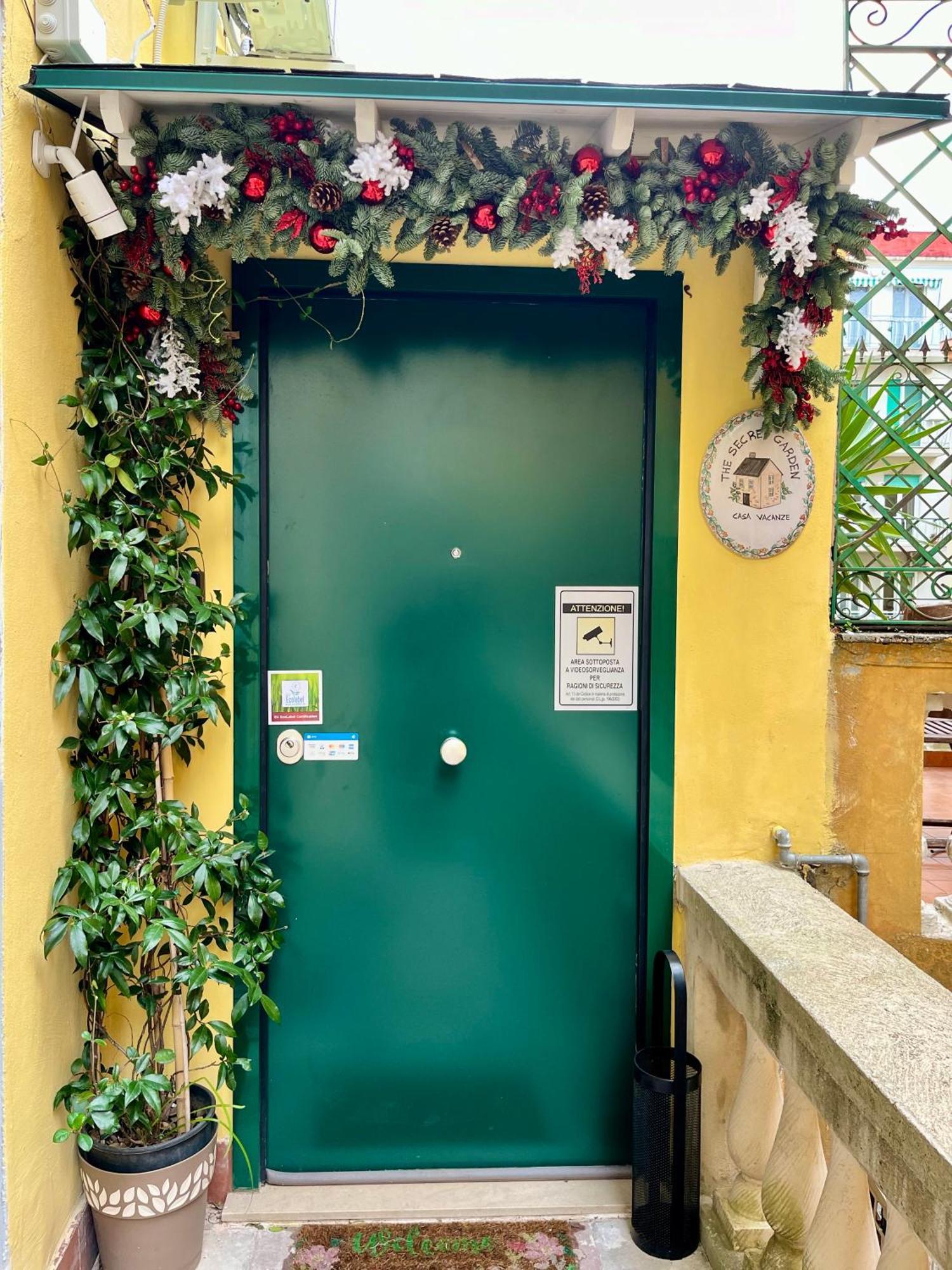 The Secret Garden Apartment Salerno Exterior photo